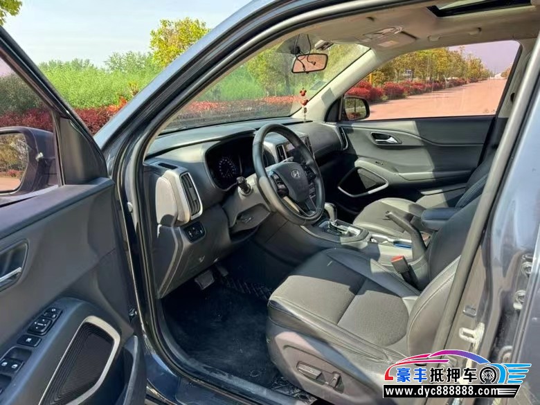 18年现代ix35轿车抵押车出售