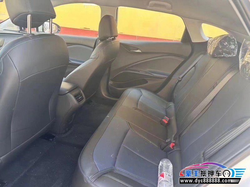 24年别克微蓝轿车抵押车出售