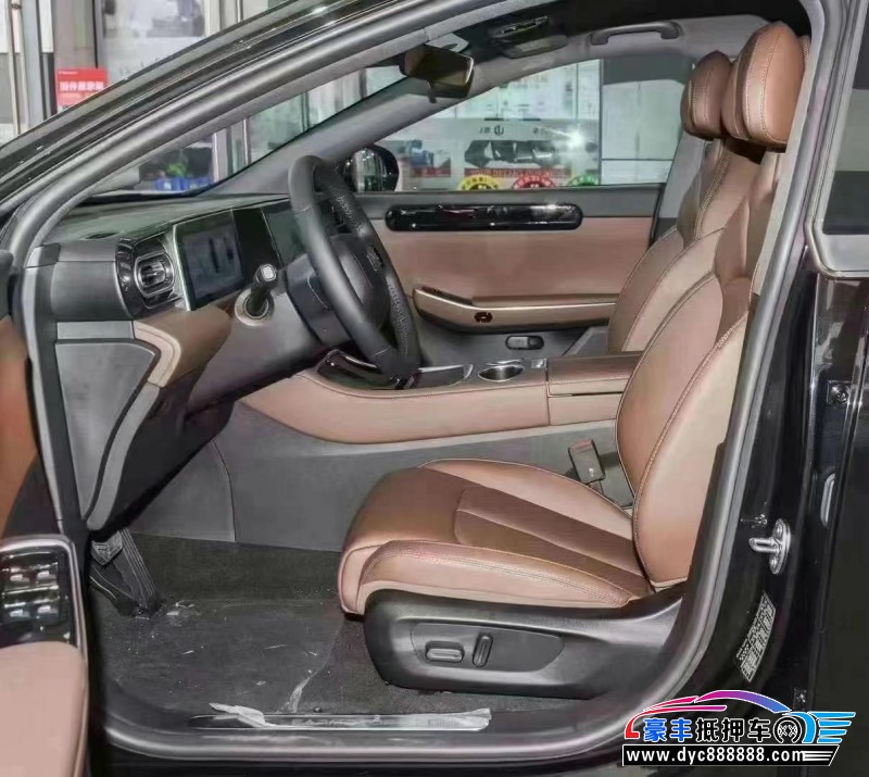 24年零跑c01轿车抵押车出售