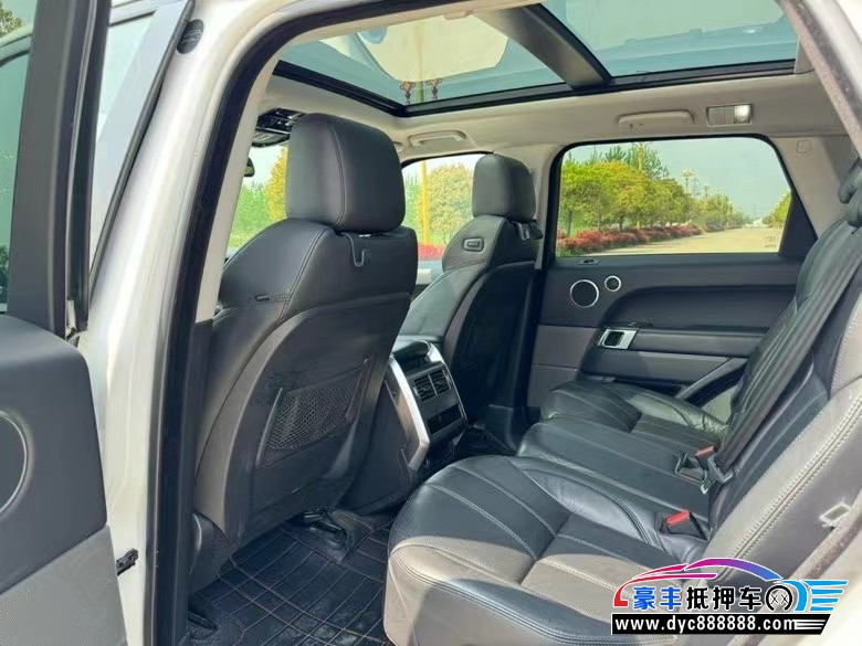 16年路虎揽胜运动轿车抵押车出售