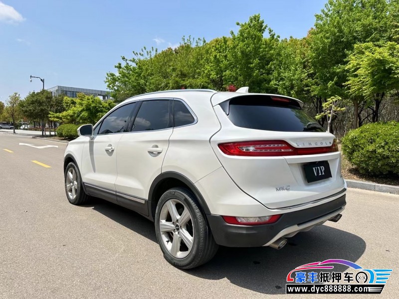 18年林肯MKC轿车抵押车出售