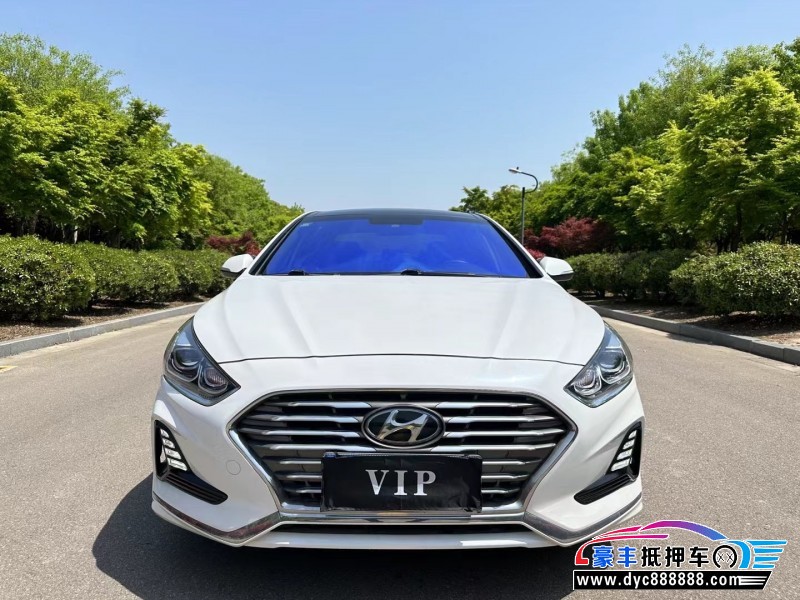 18年现代索纳塔轿车抵押车出售