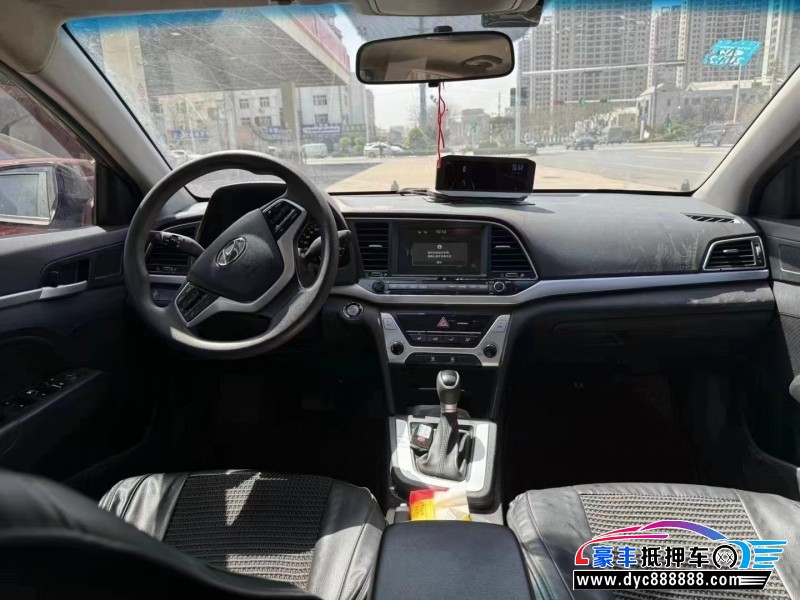 16年现代领动轿车抵押车出售