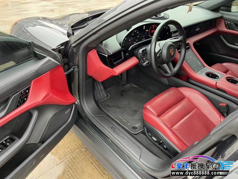 22年保时捷TaYcan轿车抵押车出售
