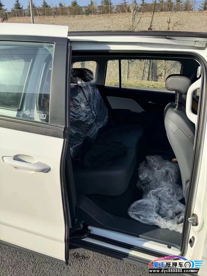 24年奔腾奔腾NAT轿车抵押车出售