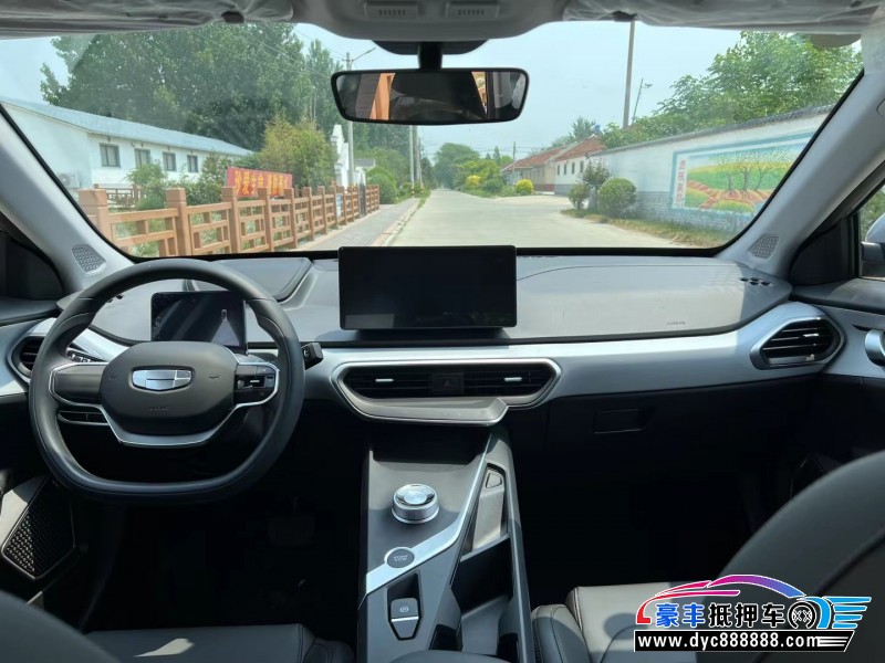 24年吉利几何轿车抵押车出售