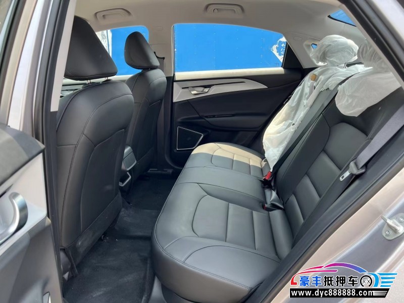 24年吉利几何轿车抵押车出售