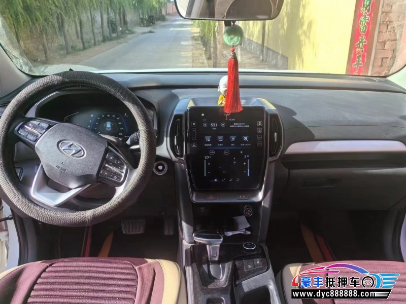 21年现代ix35轿车抵押车出售