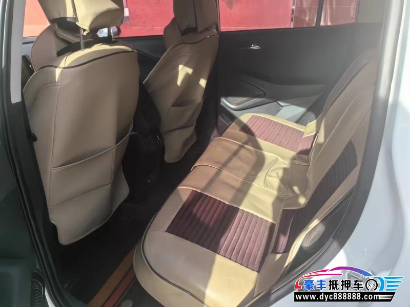 21年现代ix35轿车抵押车出售