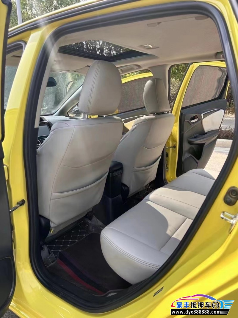 14年本田飞度轿车抵押车出售