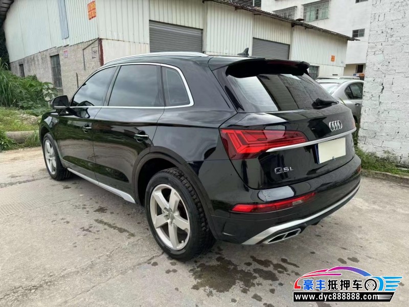 22年奥迪Q5轿车抵押车出售
