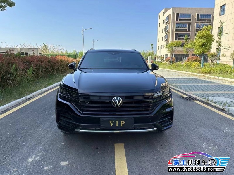 20年大众途锐轿车抵押车出售