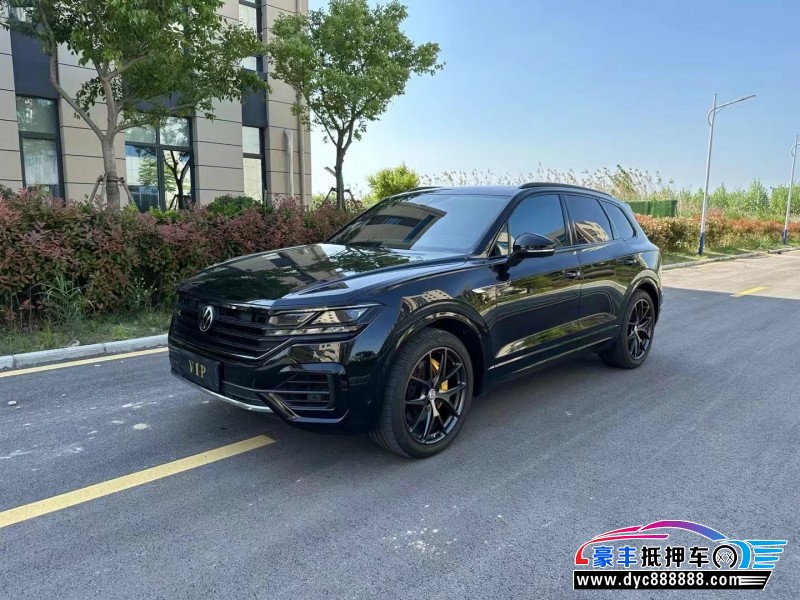 20年大众途锐轿车抵押车出售