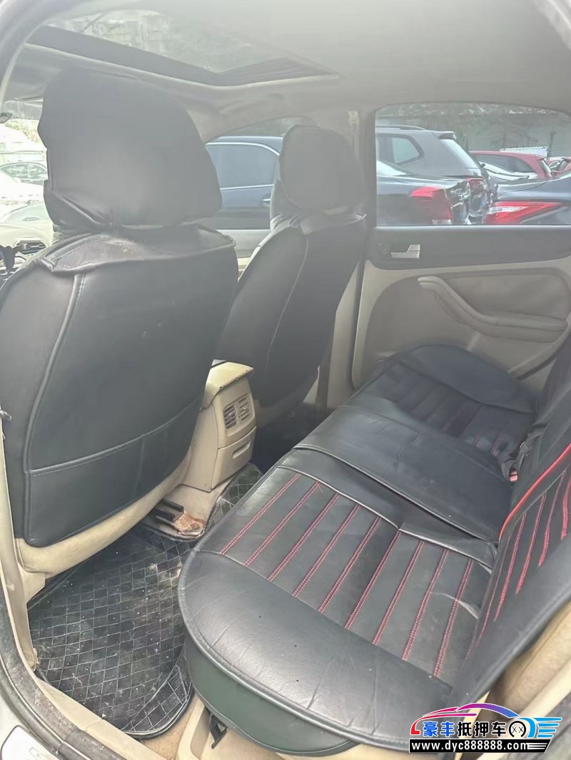 08年福特福克斯轿车抵押车出售