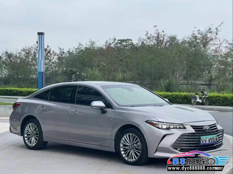 22年丰田亚洲龙轿车抵押车出售