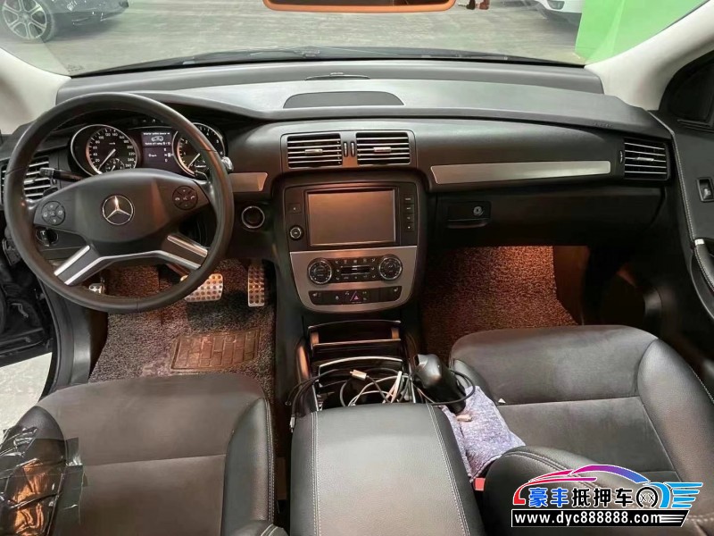 15年奔驰R轿车抵押车出售