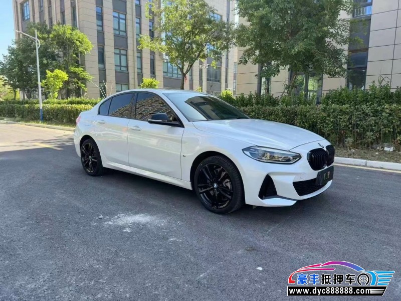 22年宝马1系轿车抵押车出售