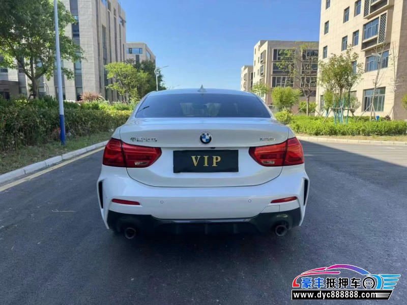 22年宝马1系轿车抵押车出售