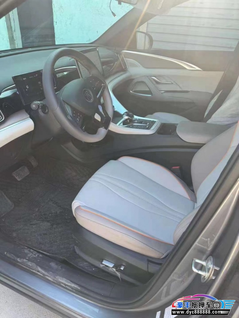 23年比亚迪宋轿车抵押车出售