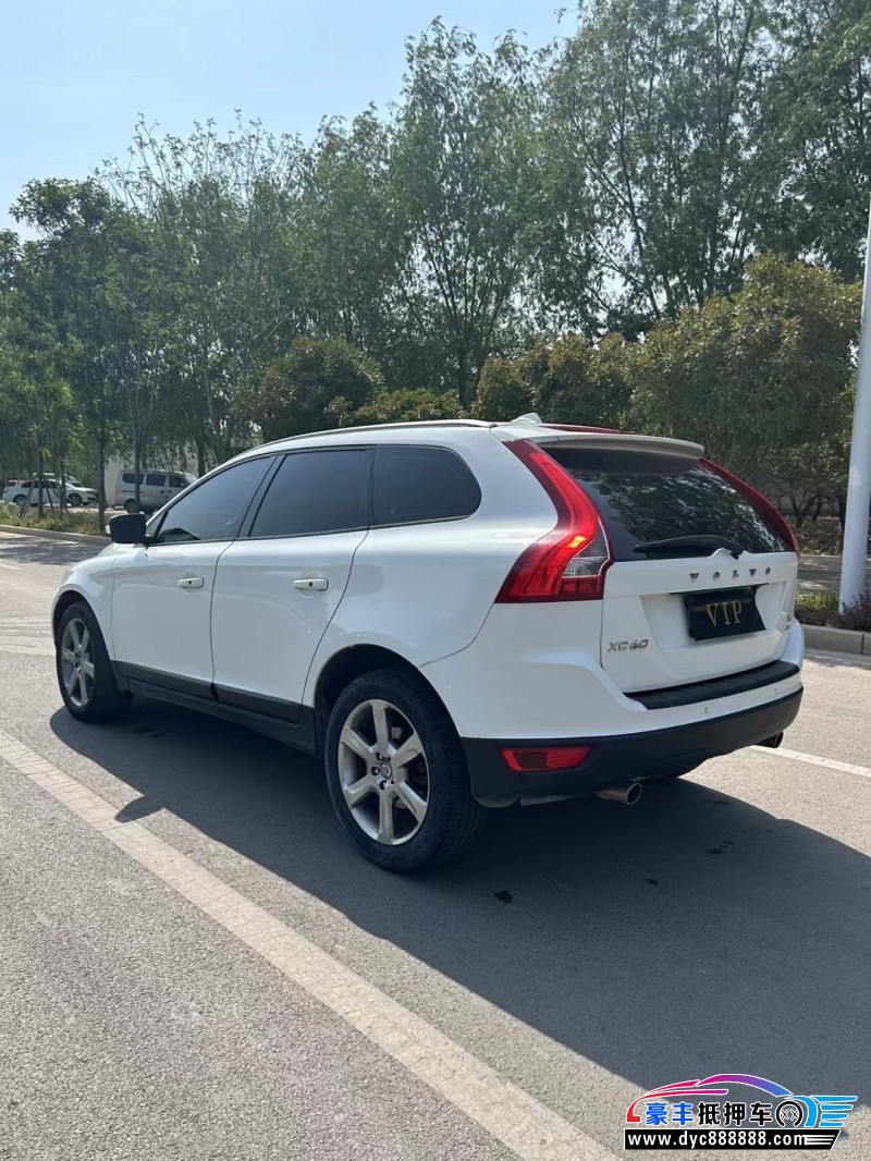 13年沃尔沃XC60轿车抵押车出售