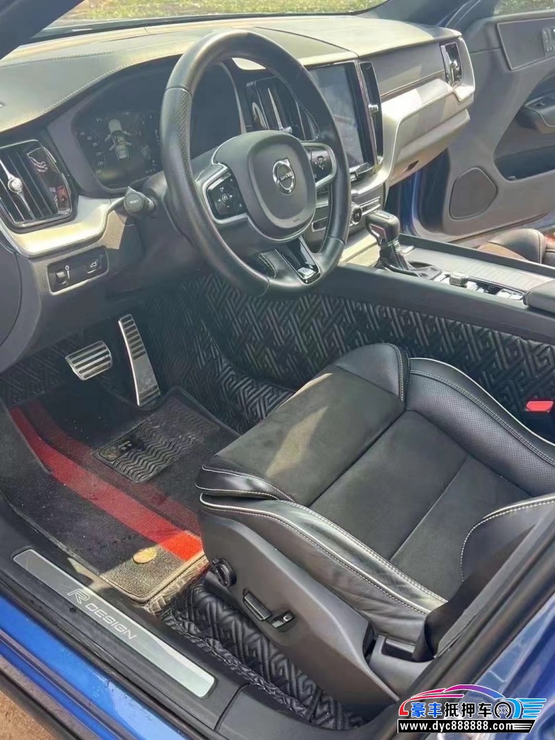 19年沃尔沃XC60轿车抵押车出售
