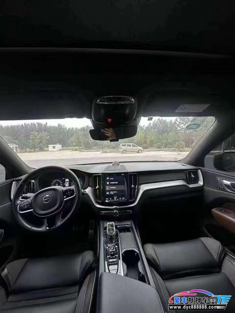 20年沃尔沃XC60轿车抵押车出售