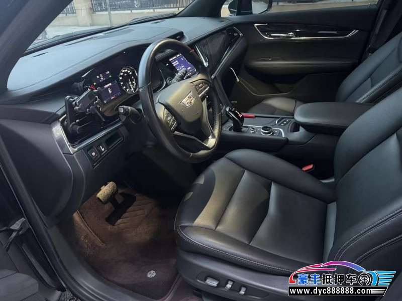 22年凯迪拉克xt6轿车抵押车出售