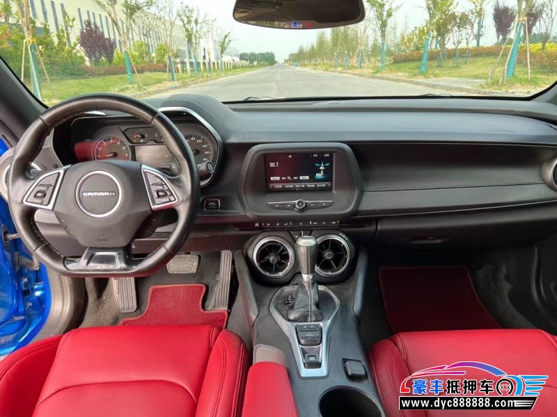 17年雪佛兰科迈罗轿车抵押车出售