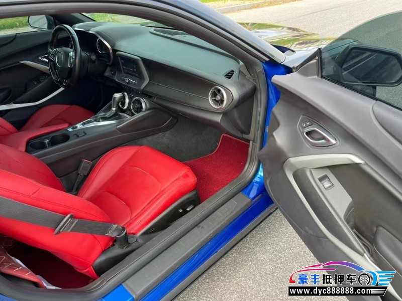 17年雪佛兰科迈罗轿车抵押车出售