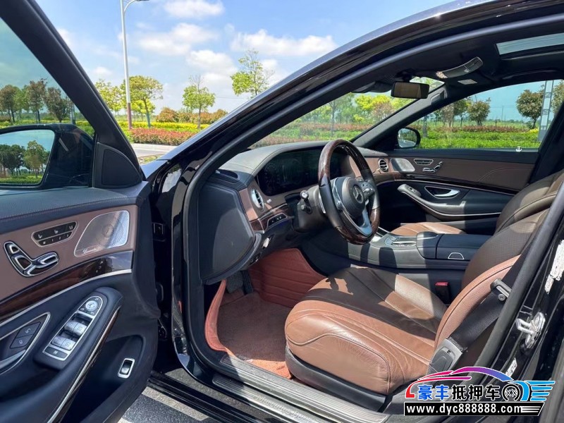 19年奔驰S轿车抵押车出售