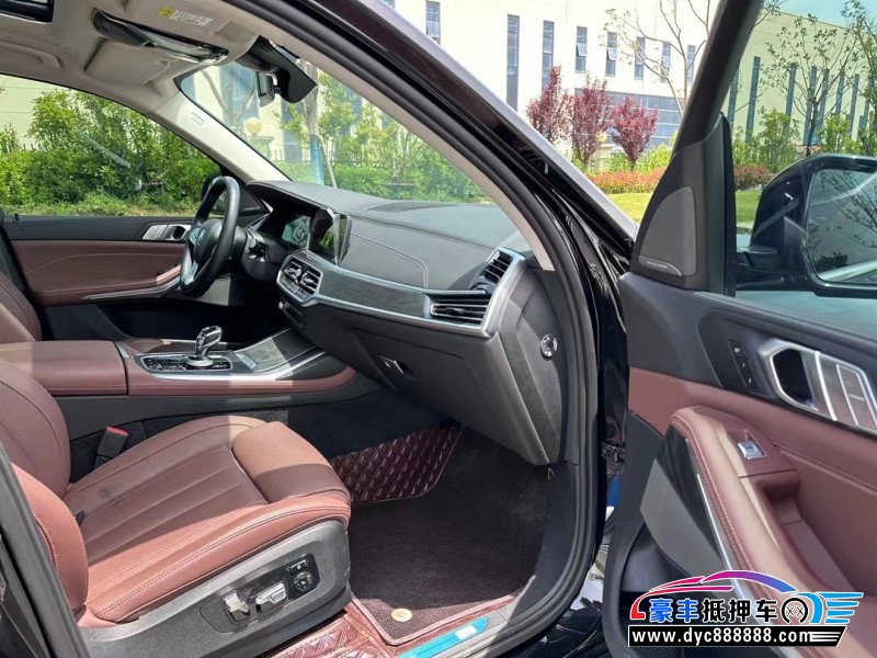 22年宝马X7轿车抵押车出售