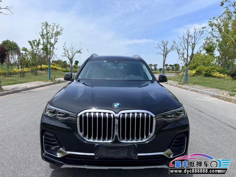 22年宝马X7轿车抵押车出售