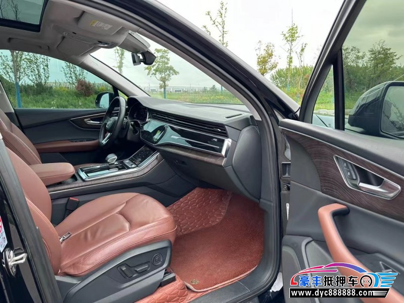 20年奥迪Q7轿车抵押车出售