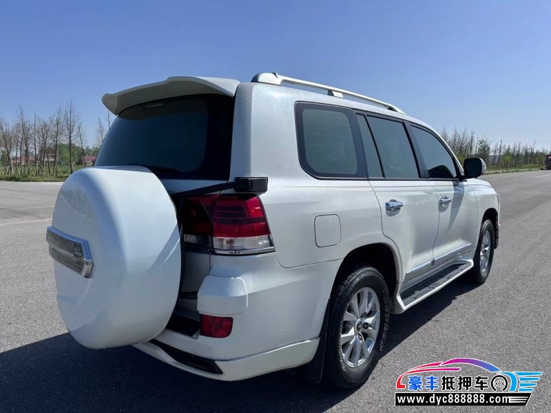 18年丰田兰德酷路泽（陆巡）轿车抵押车出售