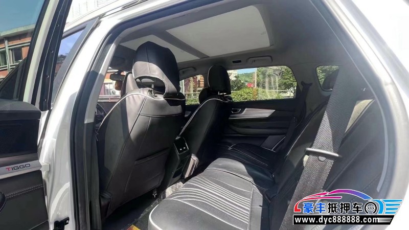 22年奇瑞瑞虎8轿车抵押车出售