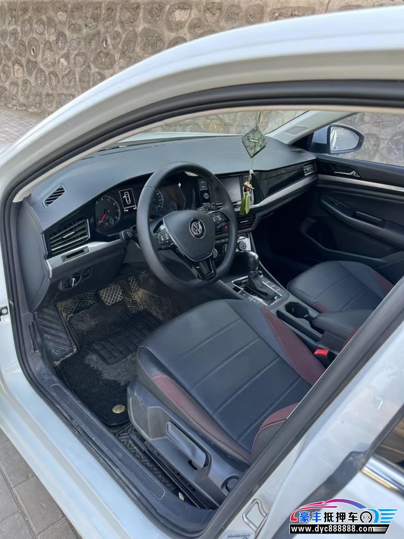 20年大众宝来轿车抵押车出售