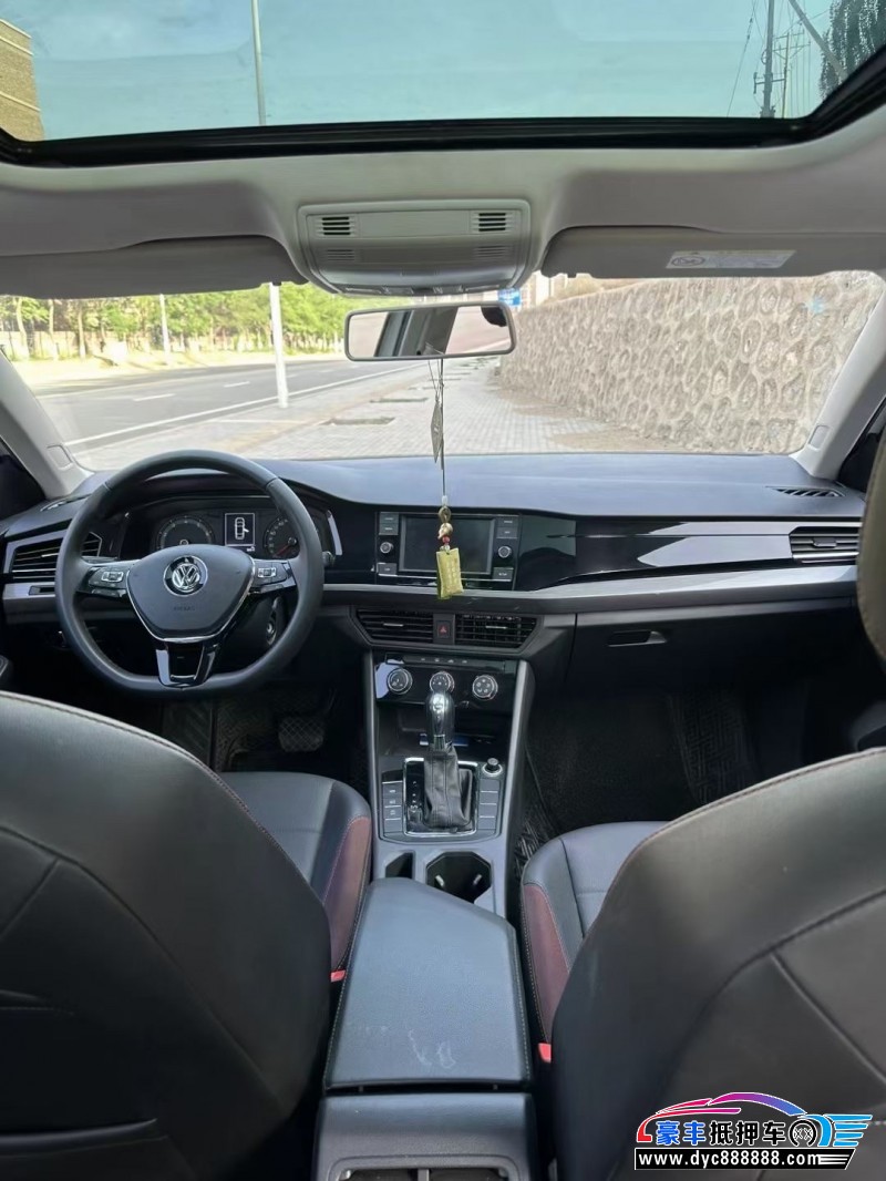 20年大众宝来轿车抵押车出售