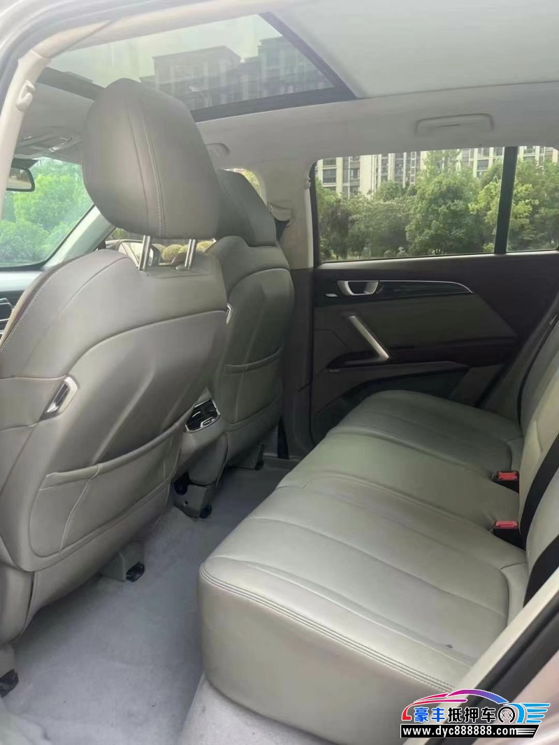 19年宝骏RS-5轿车抵押车出售