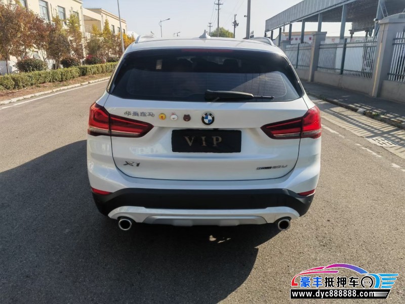 16年东风风行景逸X5轿车抵押车出售