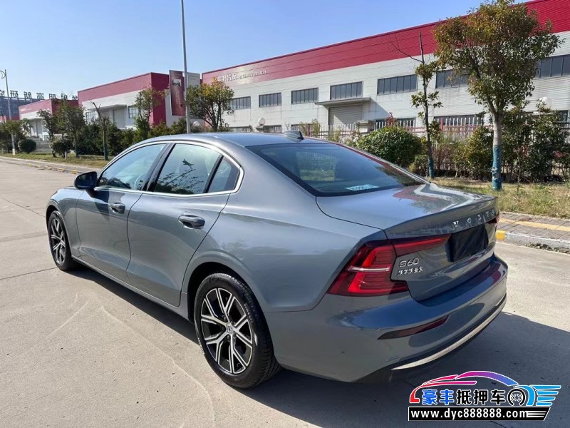 23年沃尔沃S60轿车抵押车出售