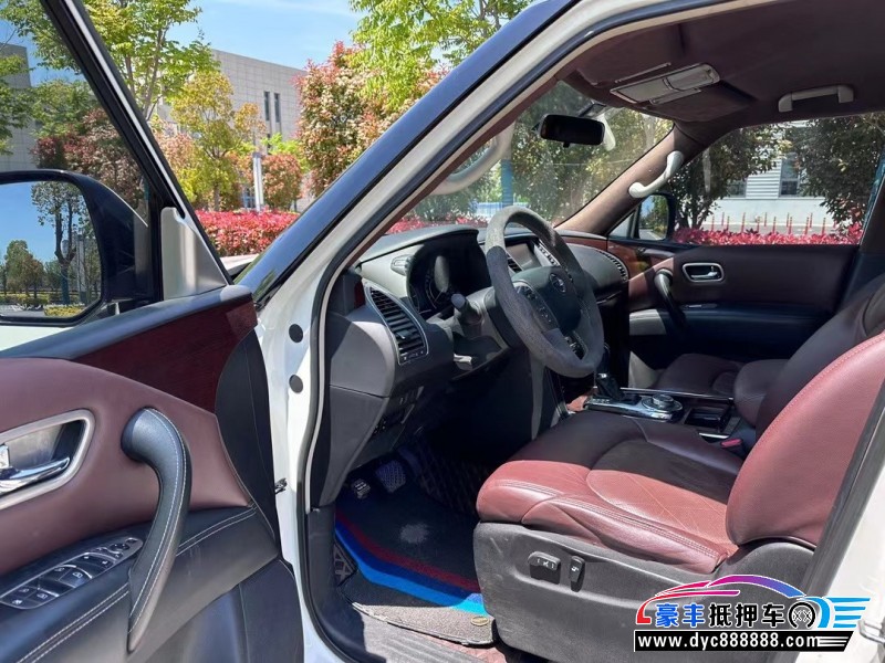 17年日产途乐轿车抵押车出售