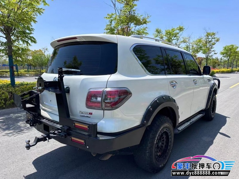 17年日产途乐轿车抵押车出售