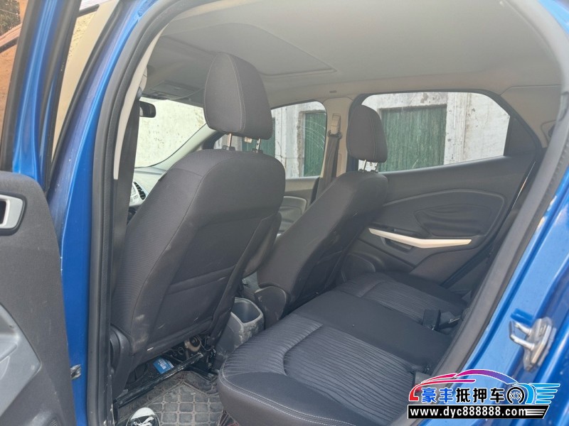 14年福特翼搏轿车抵押车出售