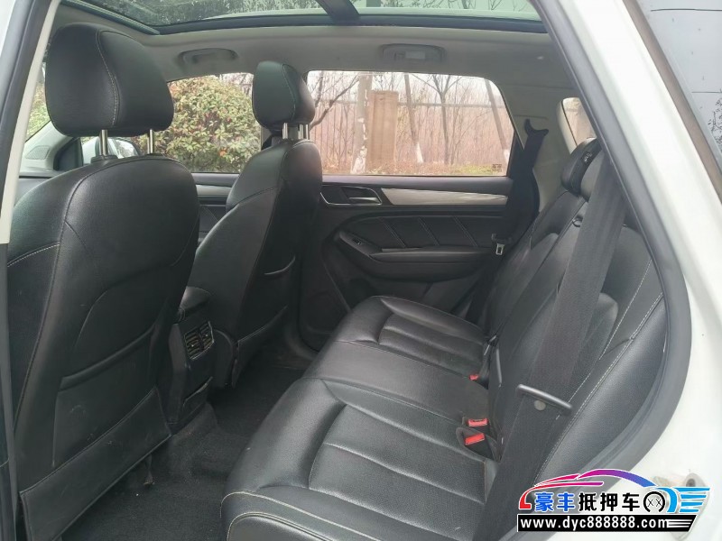 18年荣威RX5轿车抵押车出售