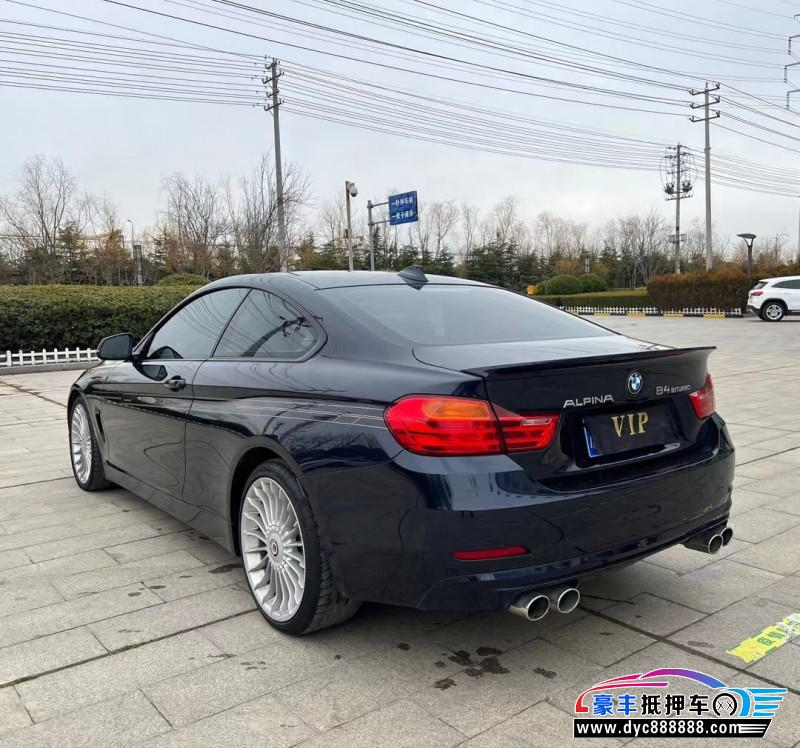 18年宝马M4轿车抵押车出售