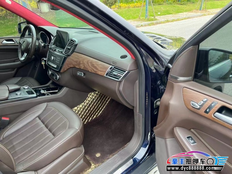 18年奔驰GLE轿车抵押车出售