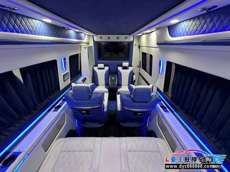 15年奔驰斯宾特轿车抵押车出售