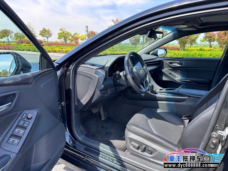 22年丰田亚洲龙轿车抵押车出售