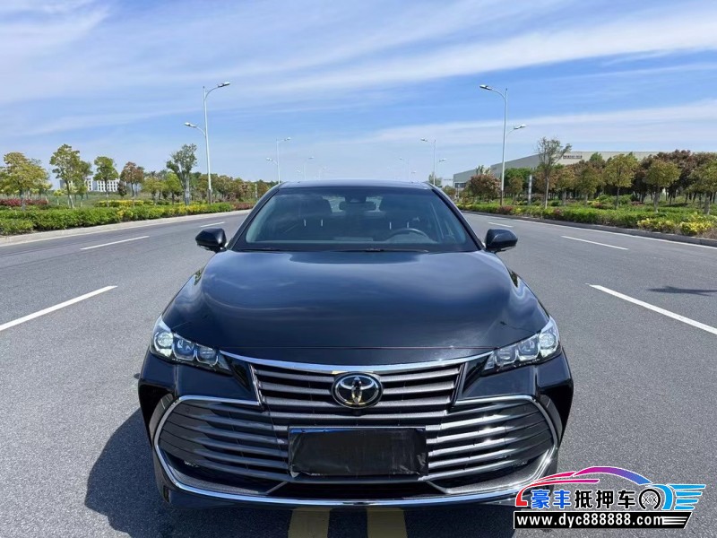 22年丰田亚洲龙轿车抵押车出售