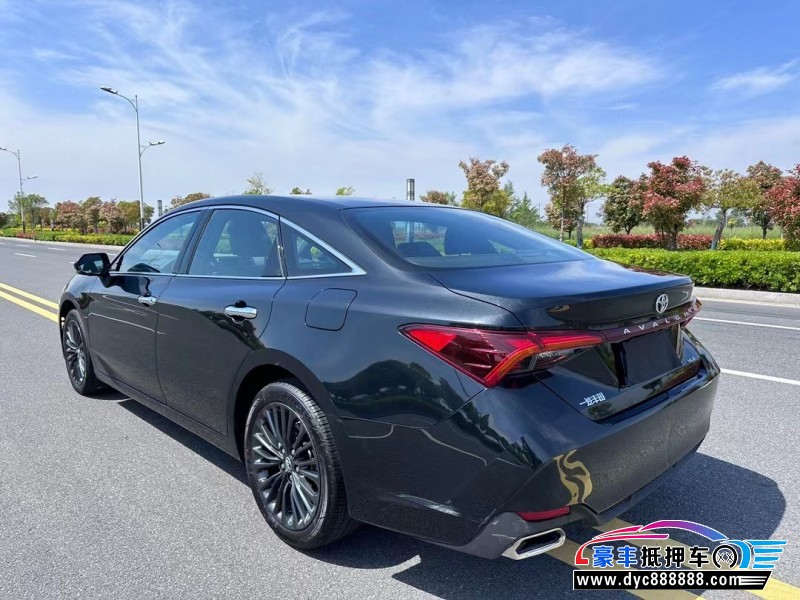 22年丰田亚洲龙轿车抵押车出售